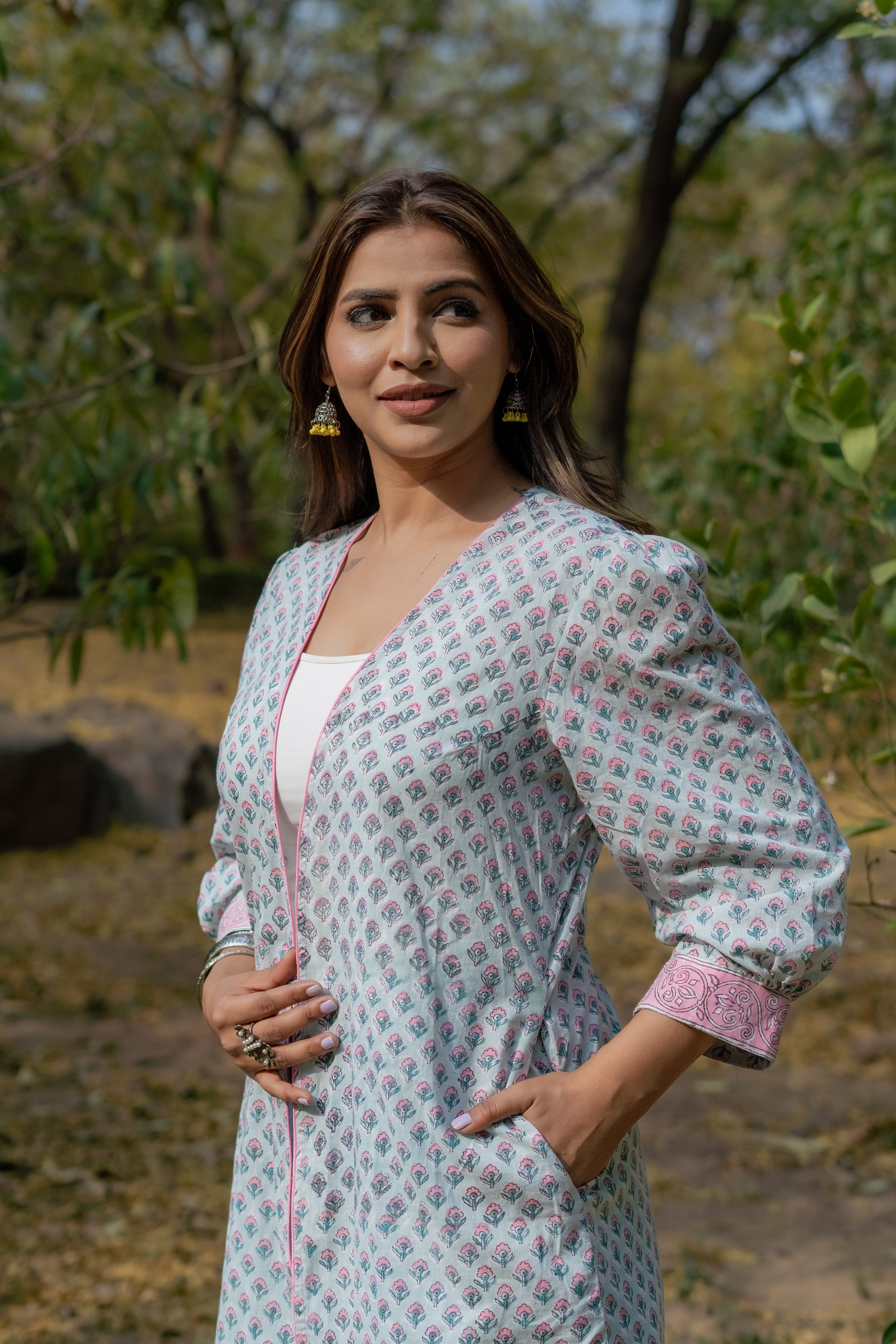 Light blue sanganeri booti handblock print cotton shrug