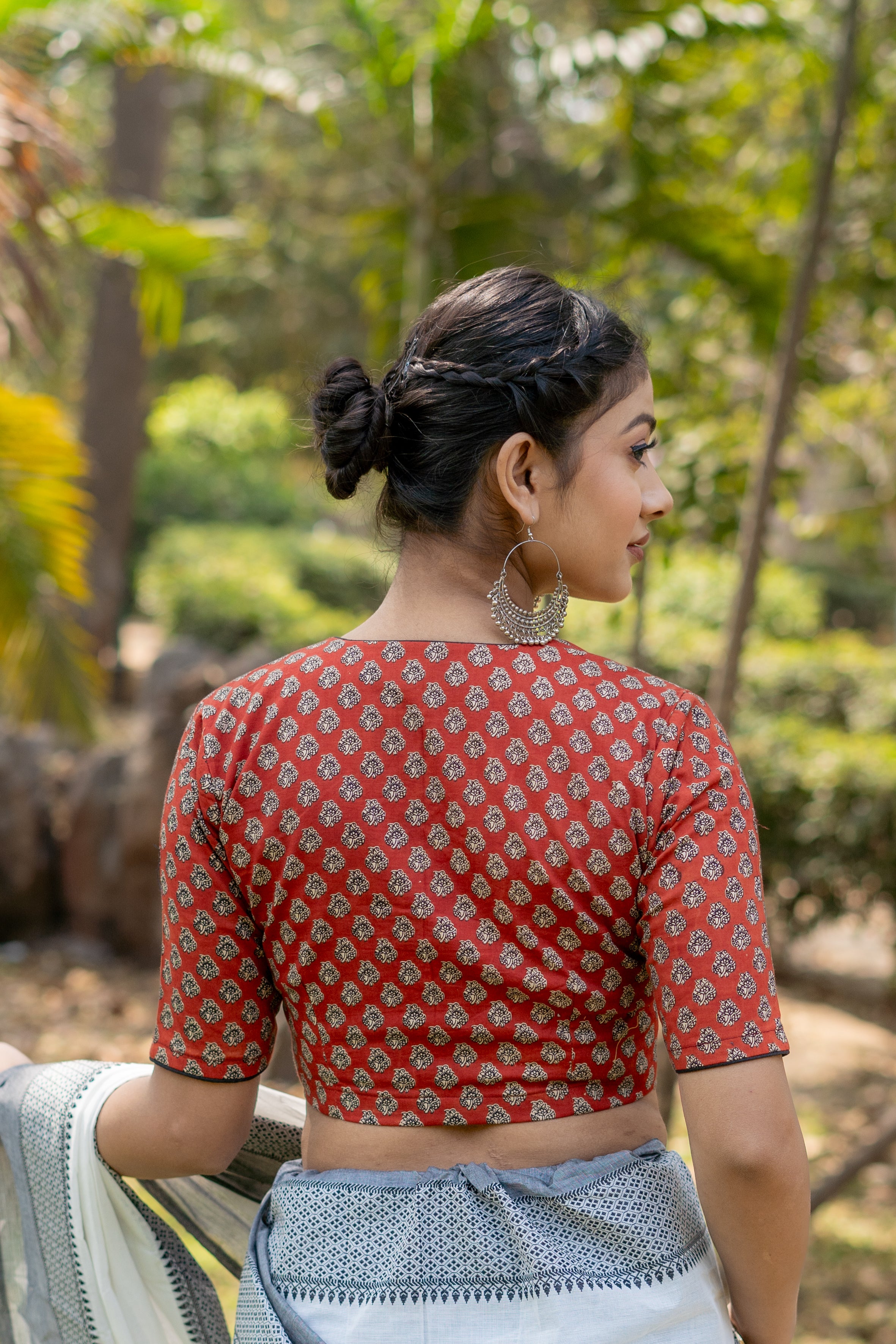 Red bagru  booti handblock print collar with V-neck cotton blouse