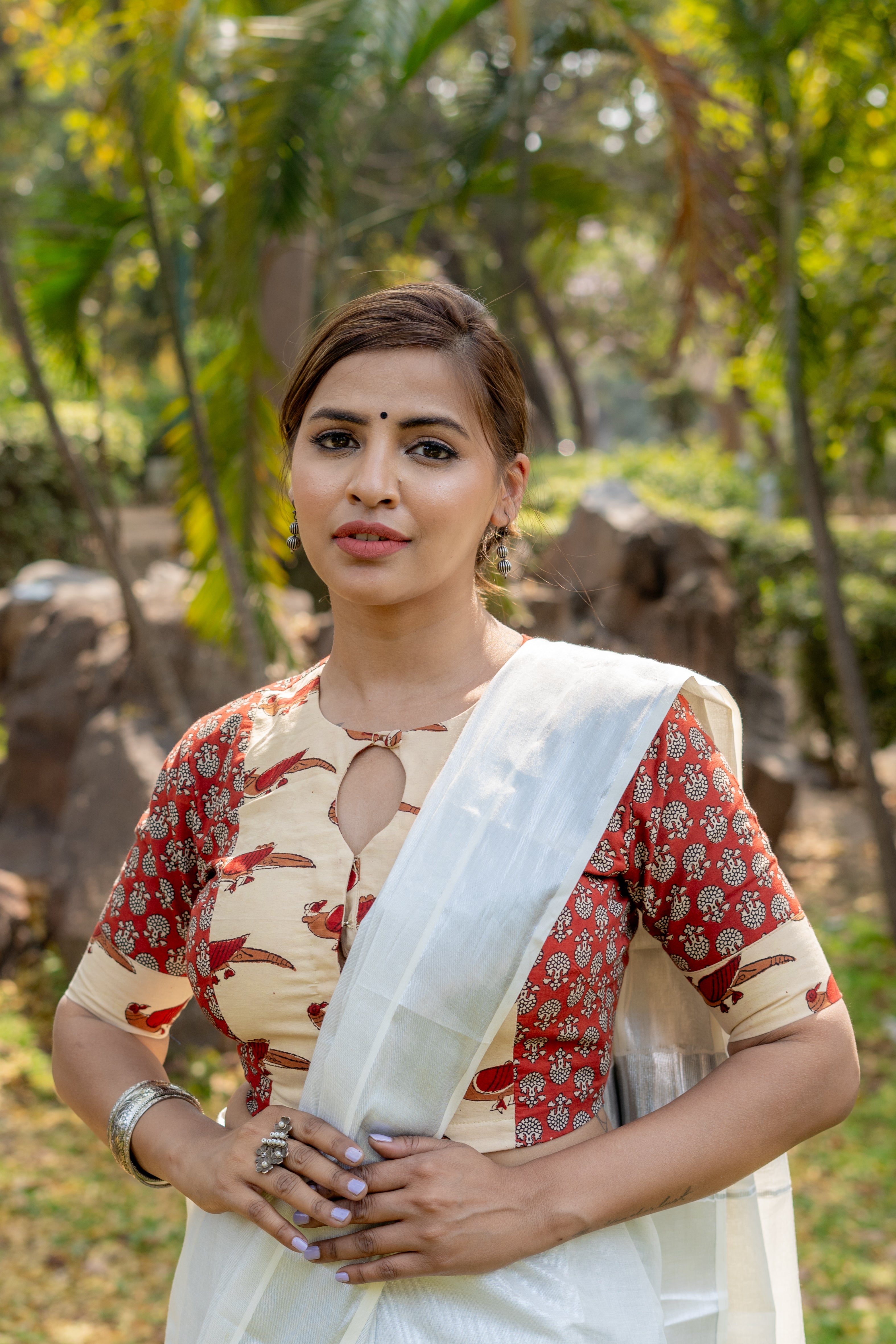 Bird handblock print cotton blouse with red bagru booti on sleeves