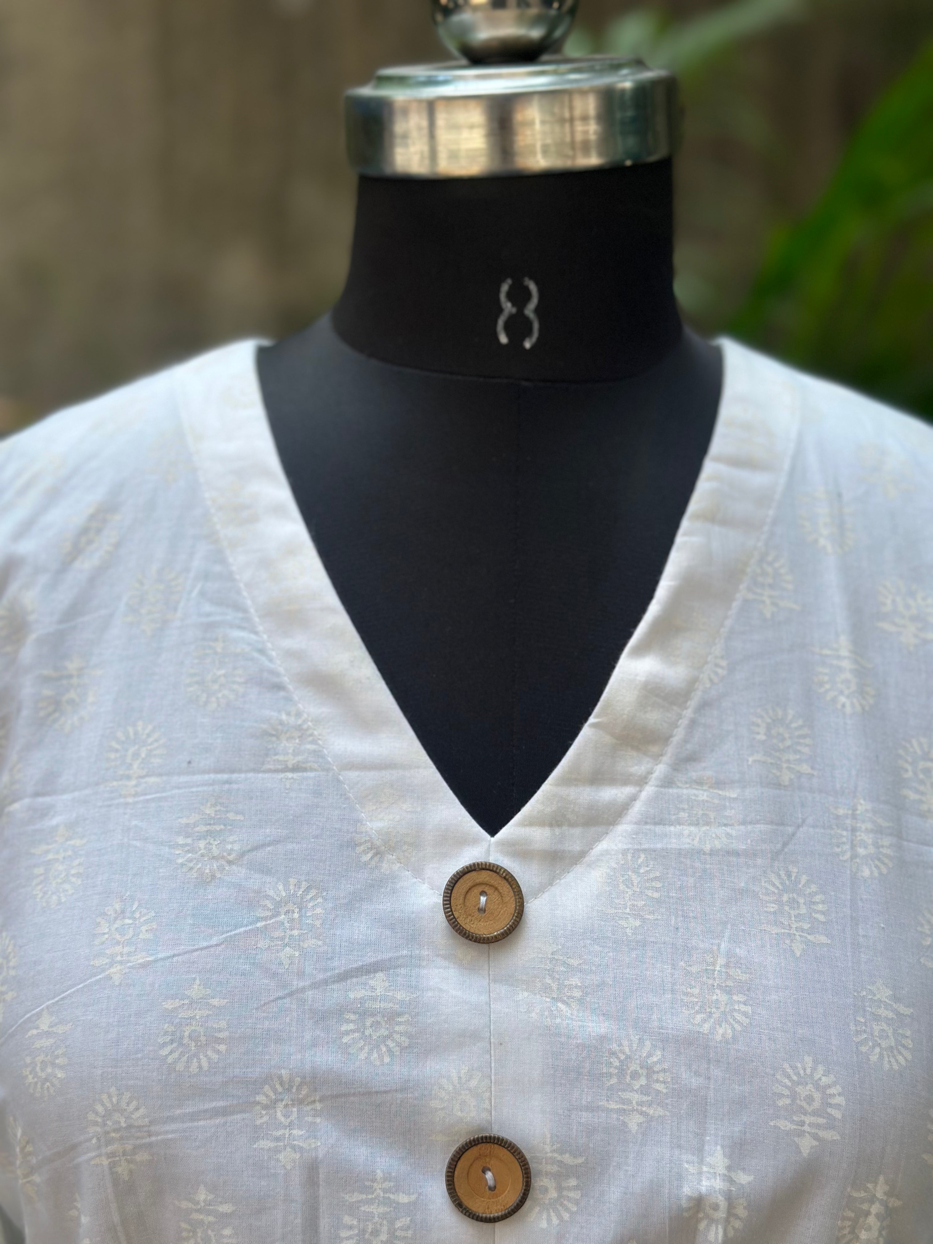 White handblock V-Neck cotton top with wooden buttons and butterfly sleeves