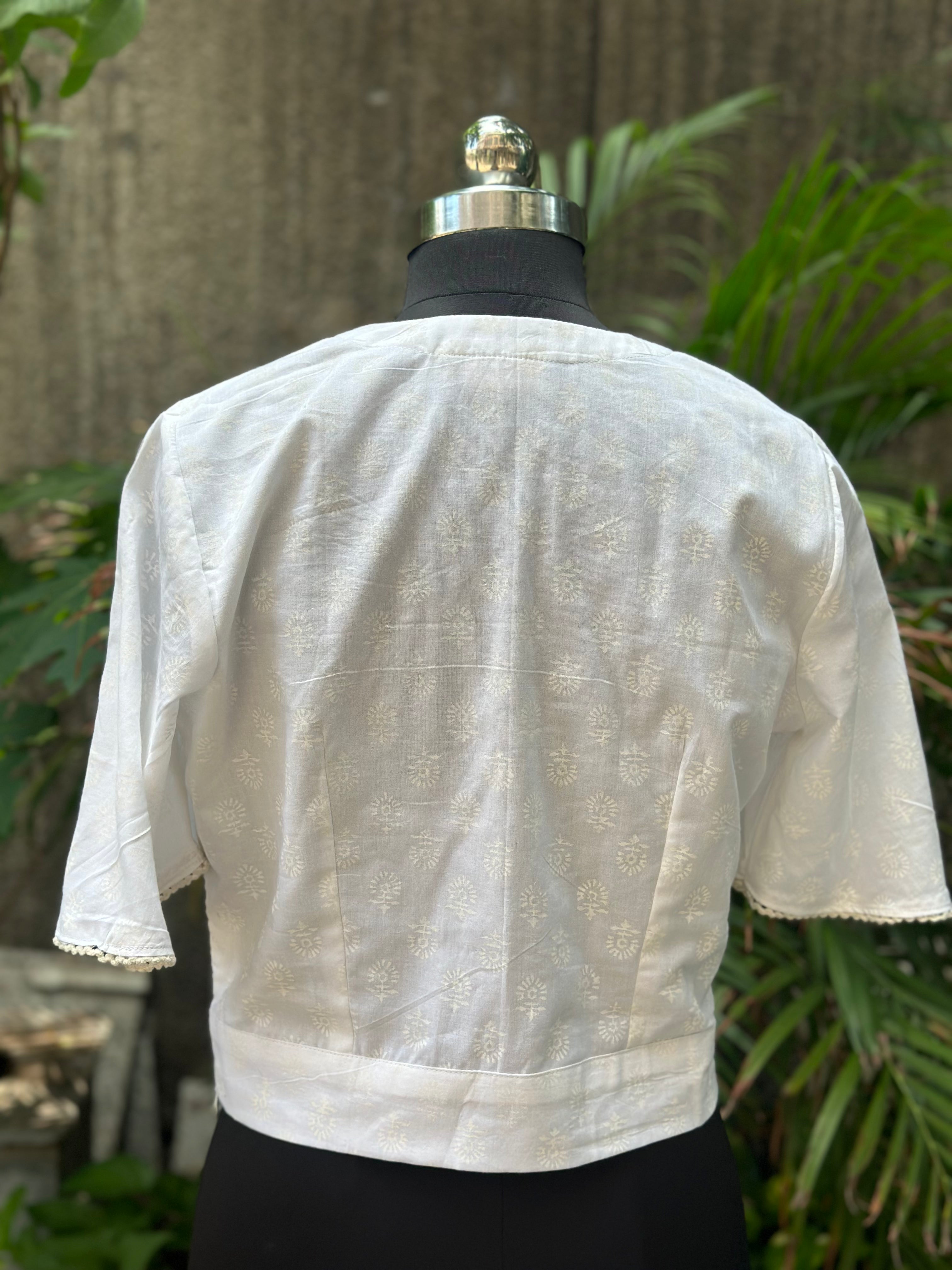 White handblock V-Neck cotton top with wooden buttons and butterfly sleeves