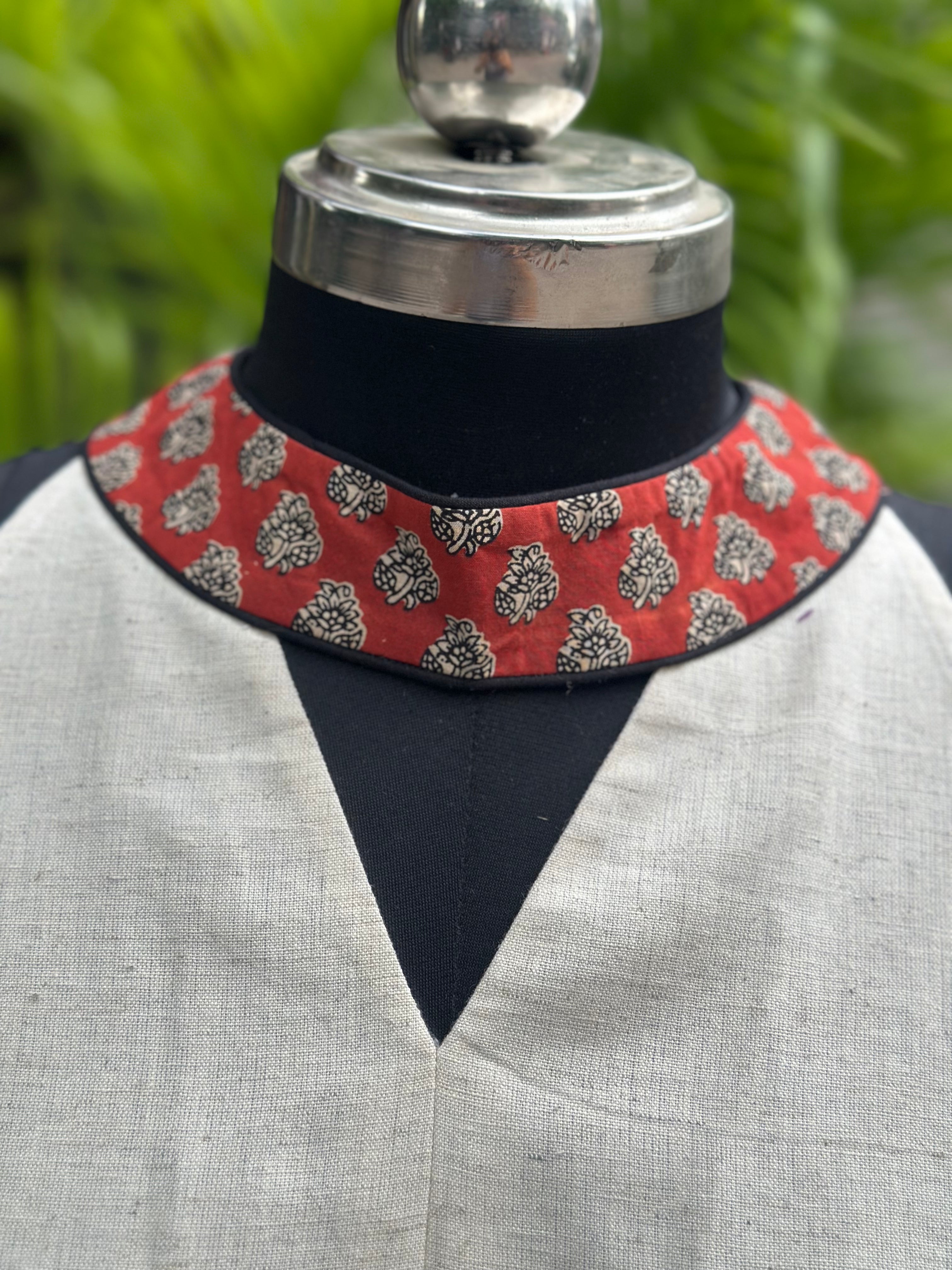 White Halter Neck Cotton Blouse wIth Red Bagru Handblock Print Collar