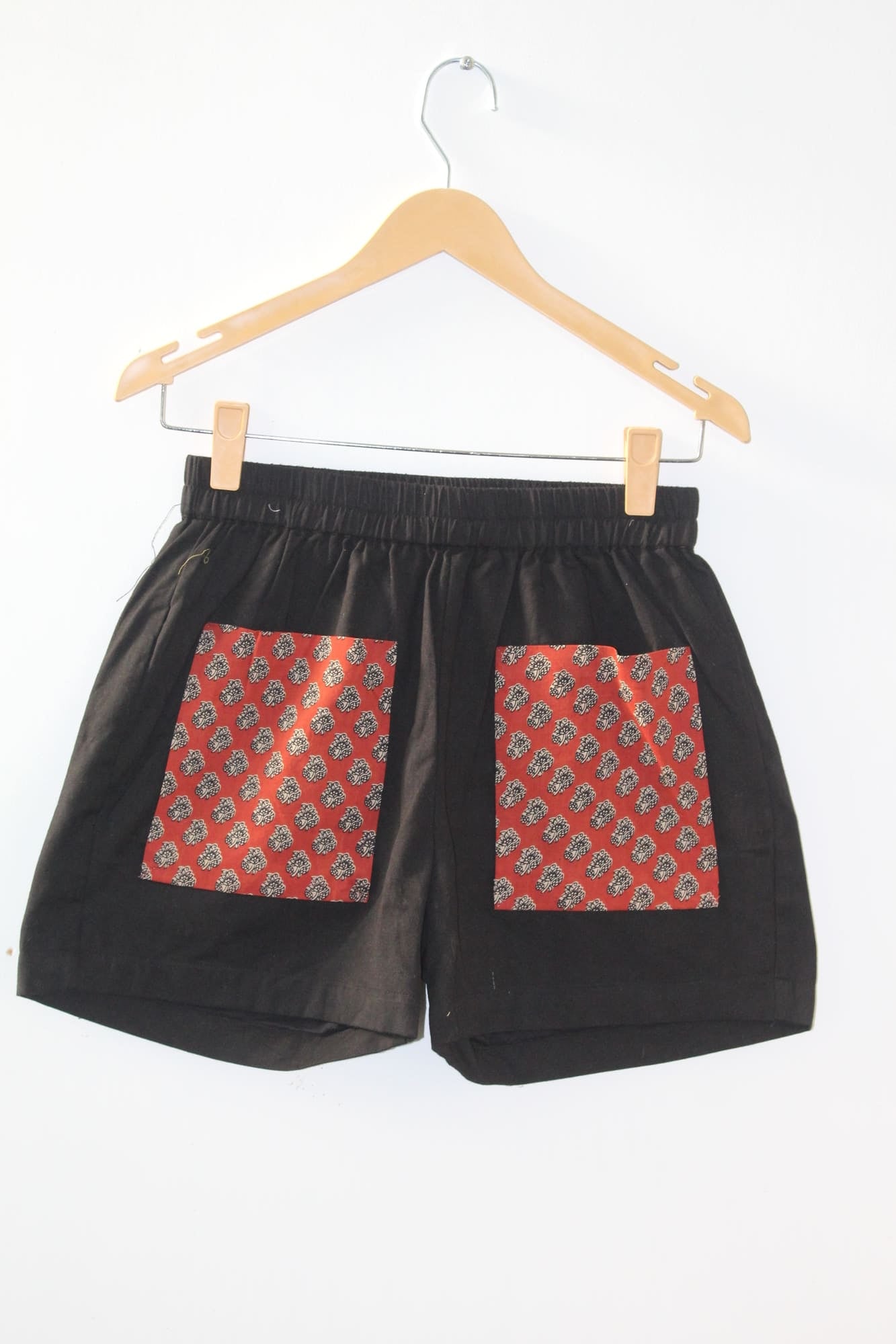 Black Cotton Shorts with Red Bagru Pockets