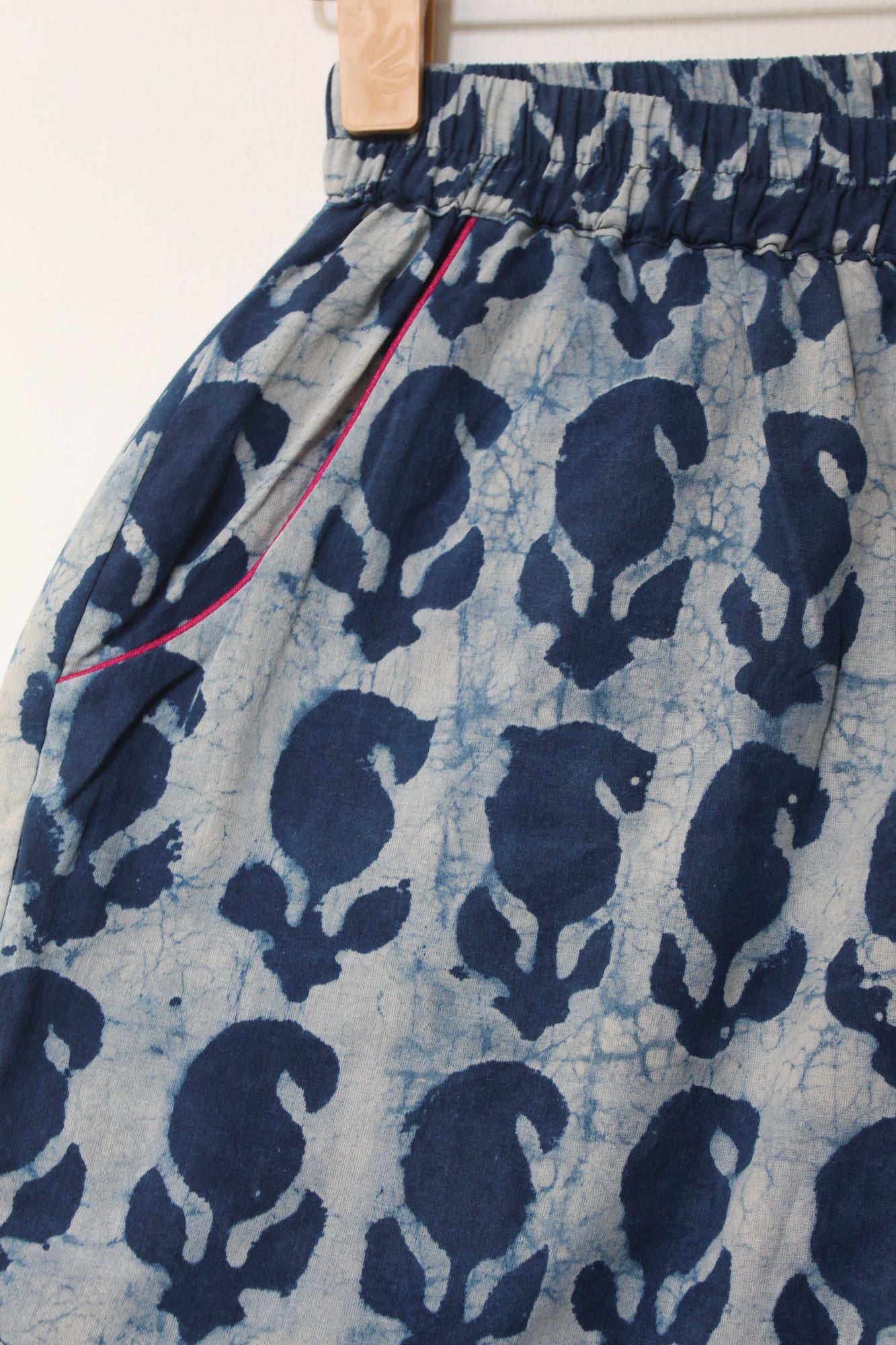 Indigo Dabu Paisley Cotton Shorts with fucshia piping