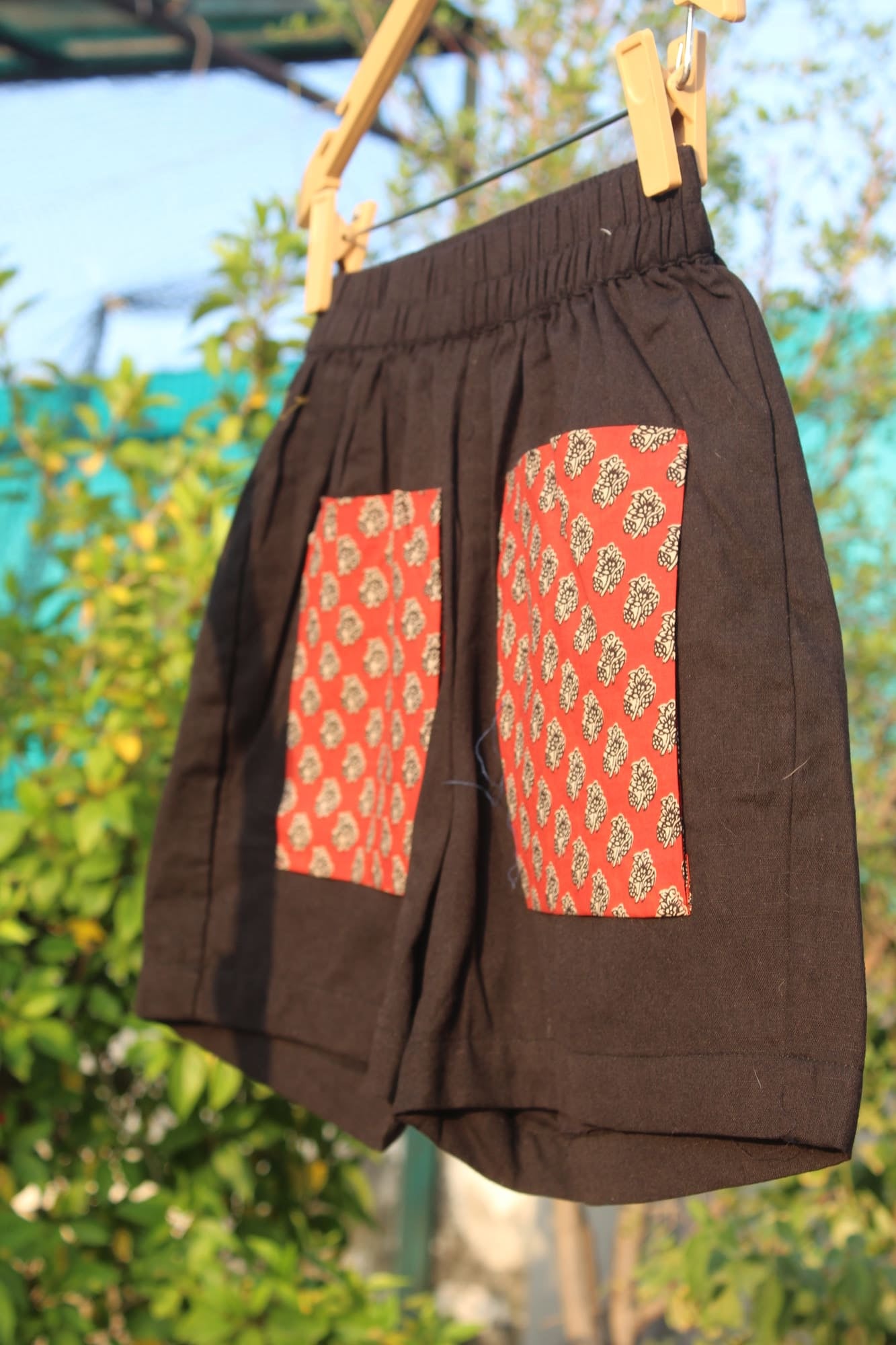 Black Cotton Shorts with Red Bagru Pockets