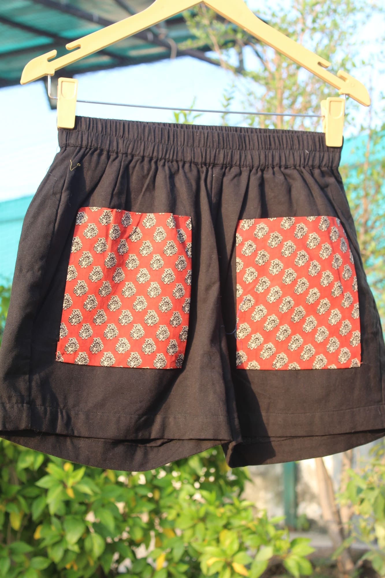 Black Cotton Shorts with Red Bagru Pockets