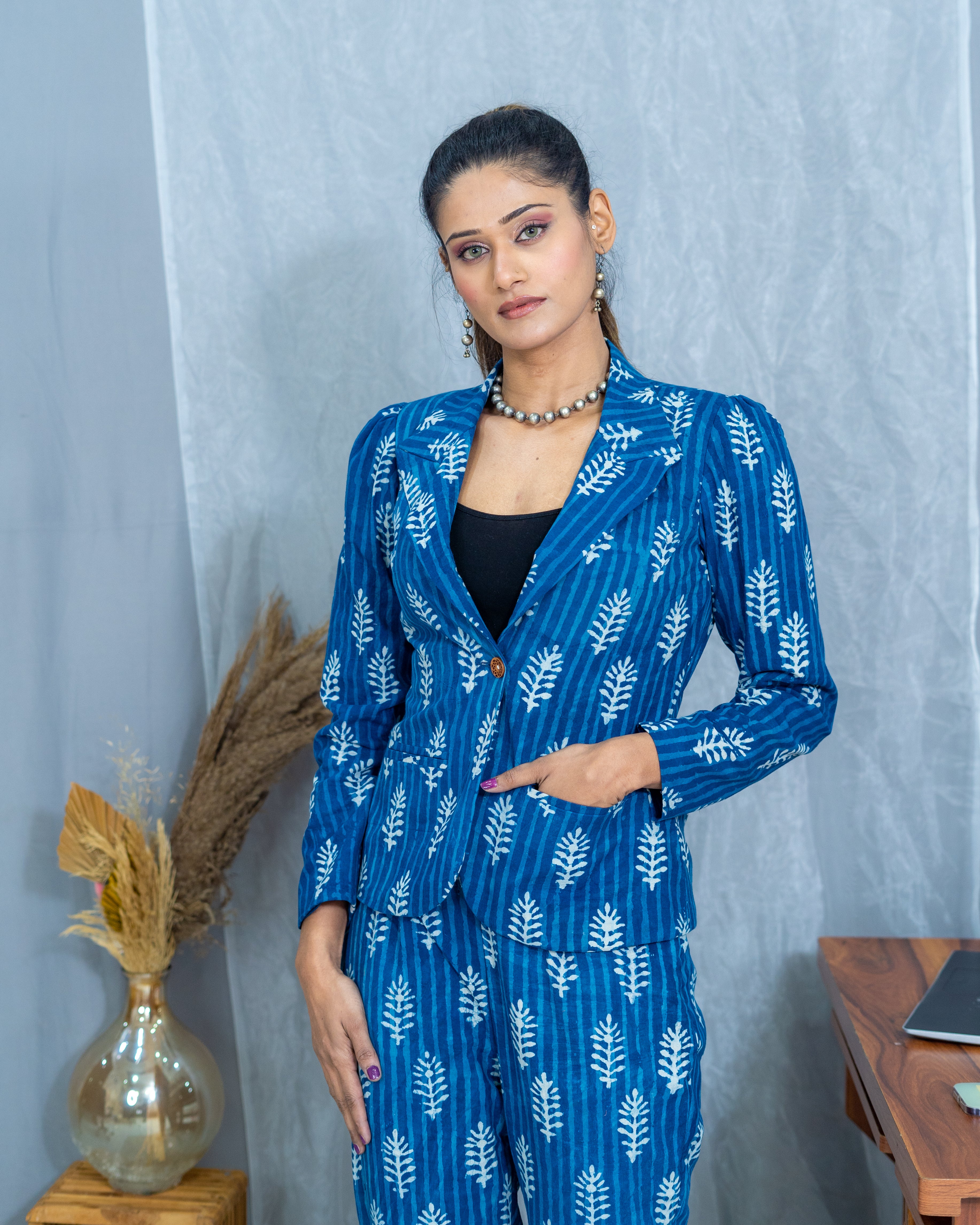 Indigo Dabu floral stripe cotton blazer set