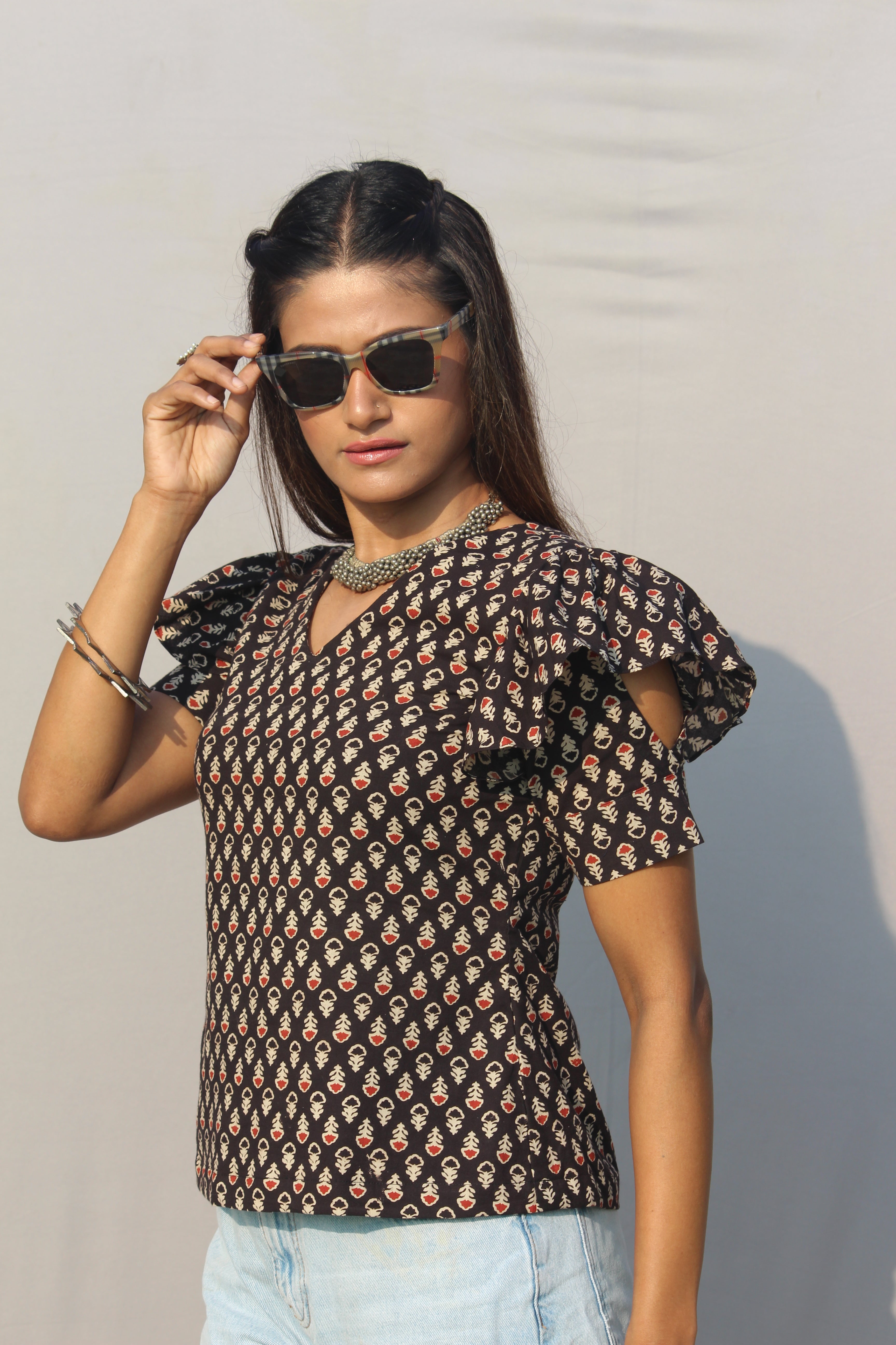 Black bagru Booti Handblock Printed V-neck Cotton Top with Frill Sleeves