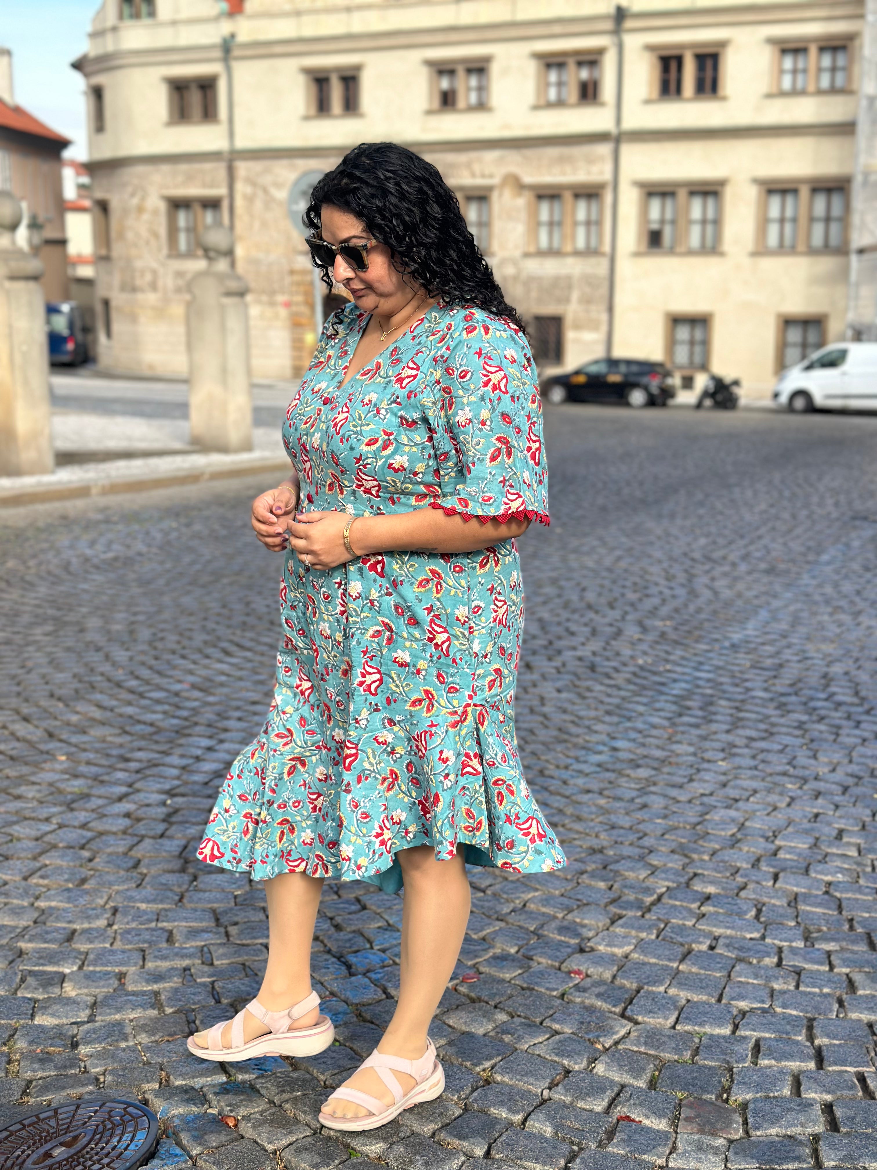 Gulab-E-Teal : Teal & Red Sanganeri Handblock Print Cotton Dress
